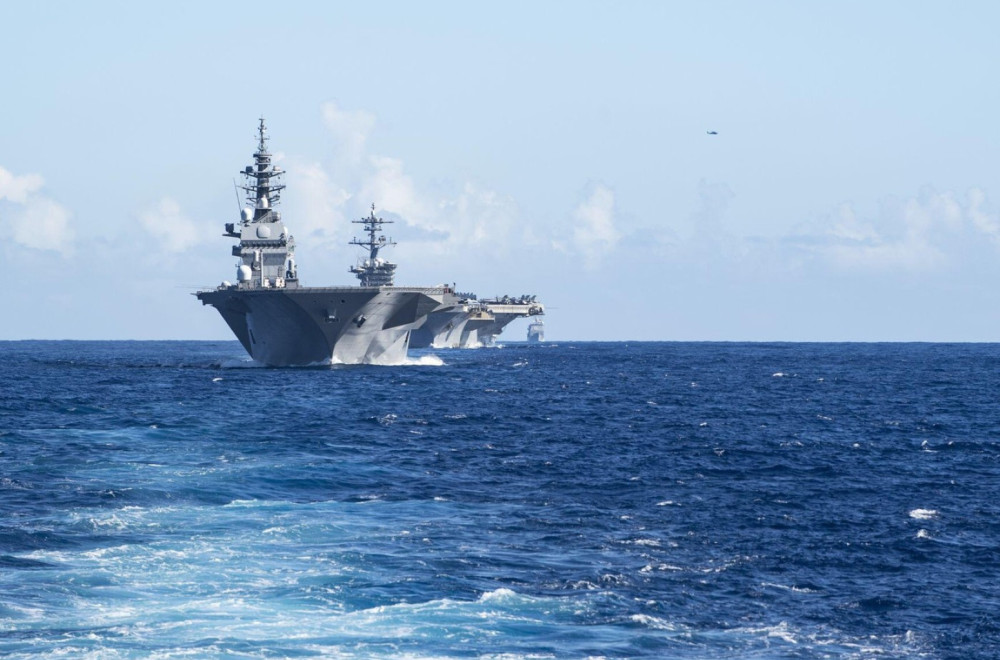 Is the drama beginning? U.S. aircraft carrier deployed; urgent warning issued; Trump speaks out PHOTO/VIDEO