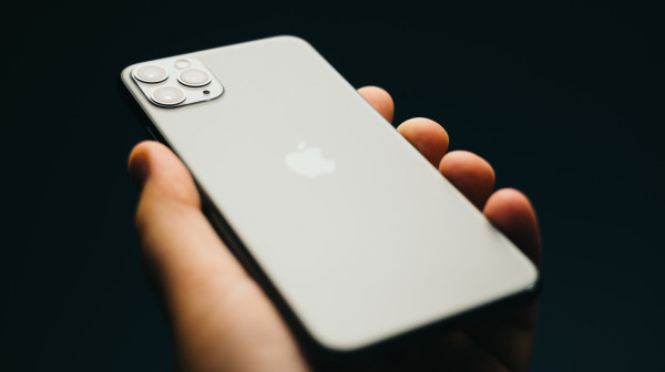 Opasnost za korisnike: iPhone na meti ruskih hakera, kradu se podaci i lokacije