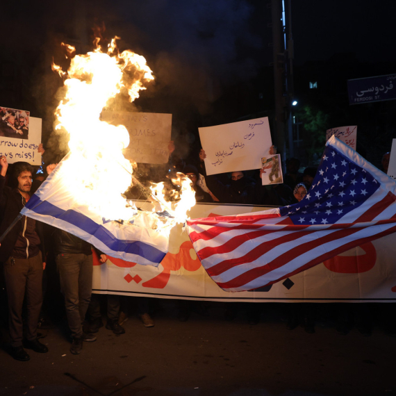 Iran: Nećemo podleći pritiscima Sjedinjenih Američkih Država