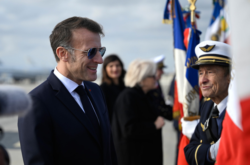 Macron warns: America wants to destroy Europe