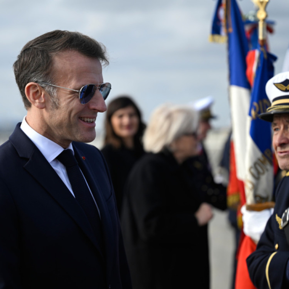 Macron warns: America wants to destroy Europe