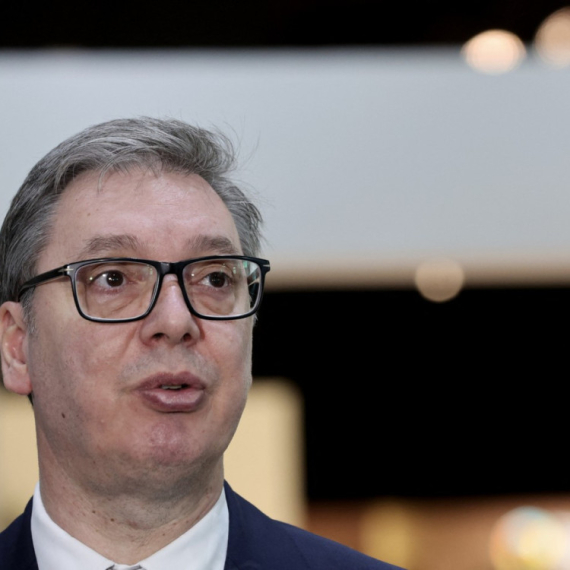 Vučić čestitao Ramazanski bajram: "Da duh zajedništva bude pokretač"