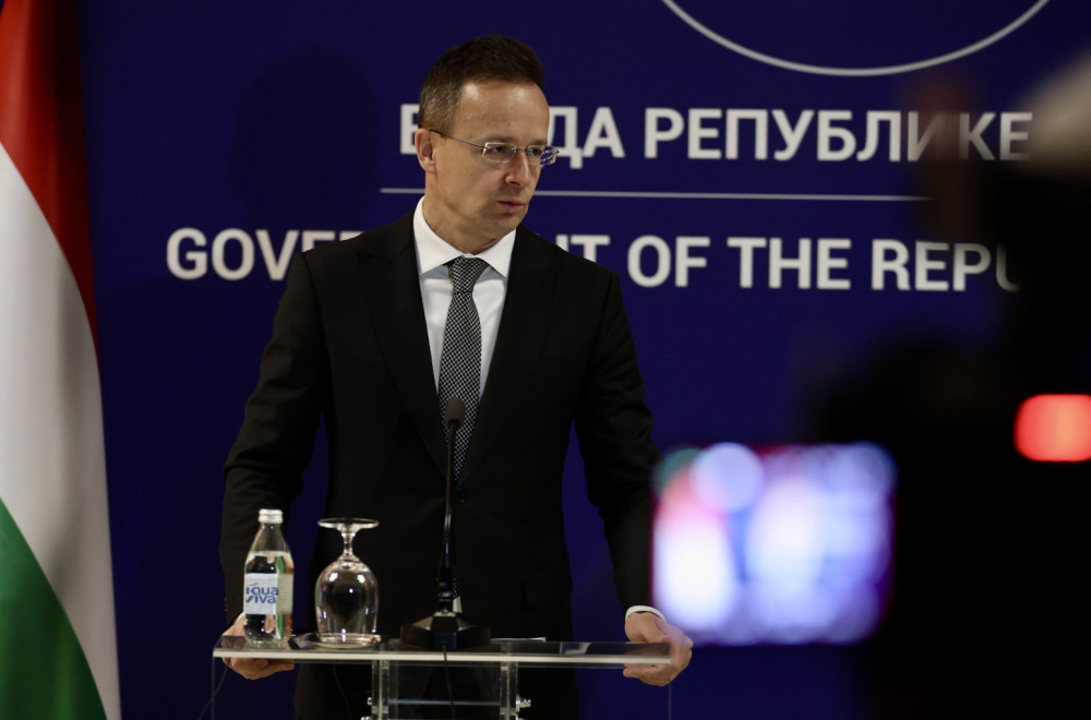 Sijarto: Povećanje udela Srbije u NIS-u matematički moguće