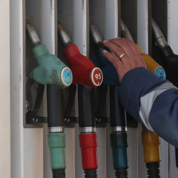 Švajcarski troškovi za energente bi mogli da porastu za 4,9 milijardi franaka; Gorivo drastično skočilo