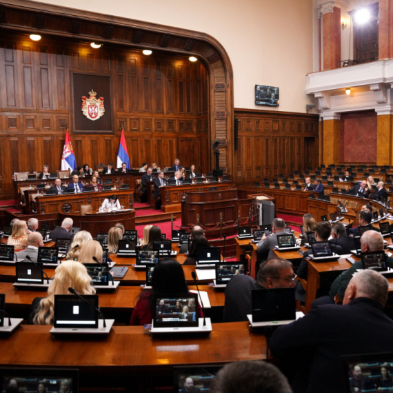Skupština Srbije sutra nastavlja sednicu raspravom o 25 tačaka dnevnog reda