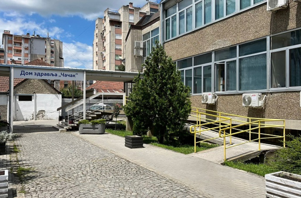 Ogromna iscrpljenost, temperatura i bolovi: Virus gripa hara kroz Čačak