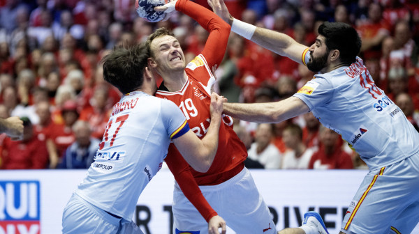 Danska rutinski sa Španijom, nastavljena borba za polufinale