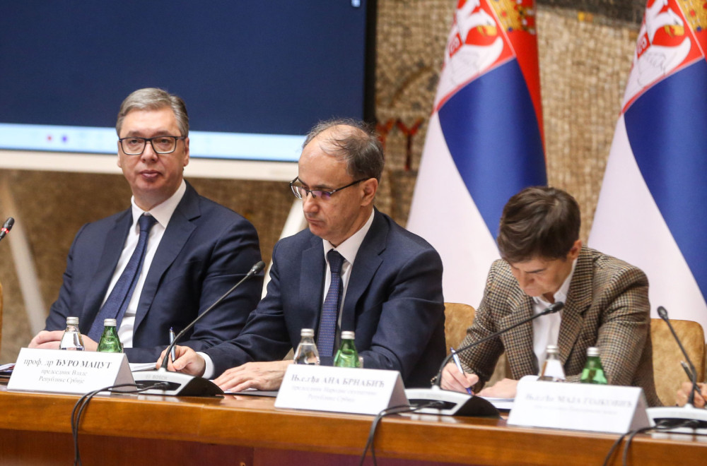 Macut: Moguća rekonstrukcija Vlade Srbije