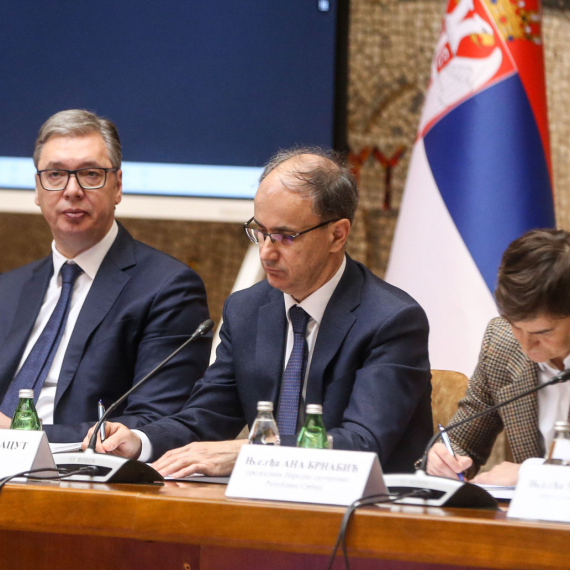 Macut: Moguća rekonstrukcija Vlade Srbije