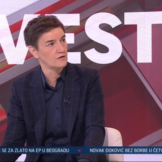 Brnabić: Vučić traži da se radi više; Opozicija zahtevala sankcije za predsednika i njegovu porodicu VIDEO