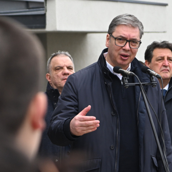 Vučić o izjavi Teodorovića: Ljudi su zatrovani programom N1 i Nove S; Sa njima je nemoguće razgovarati