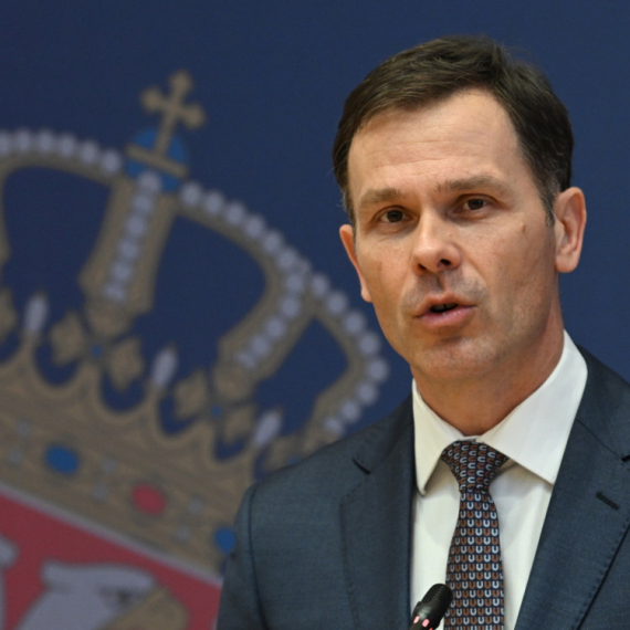 Mali: Prosečna plata u istoriji Srbije prvi put iznad 1.000 evra