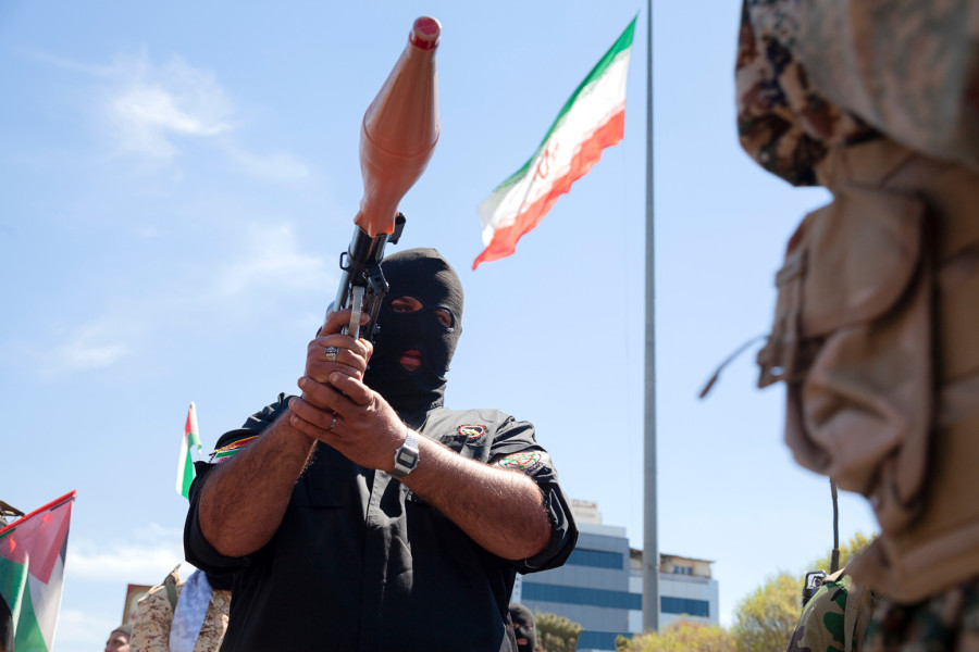 Iran changes tactics; switches to new weapons