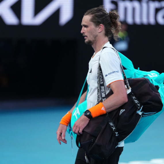 Zverev slomljen: "Možda sam to morao..." VIDEO