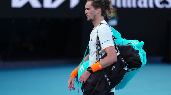 Zverev slomljen: "Možda sam to morao..." VIDEO