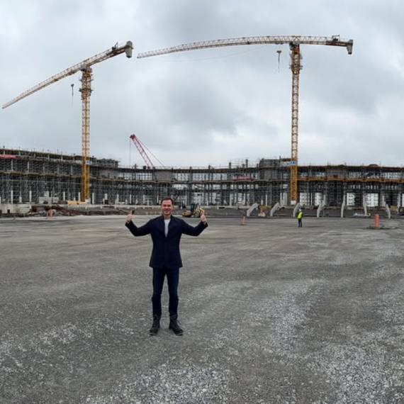 Mali obišao radove u Surčinu: "U središtu sam veeelikog Nacionalnog stadiona" FOTO/VIDEO