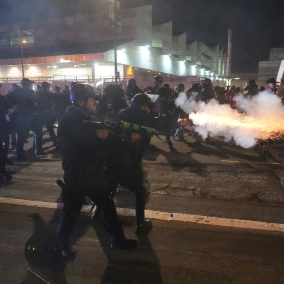 Petogodišnji Lijam i njegov otac oslobođeni iz pritvora FOTO/VIDEO