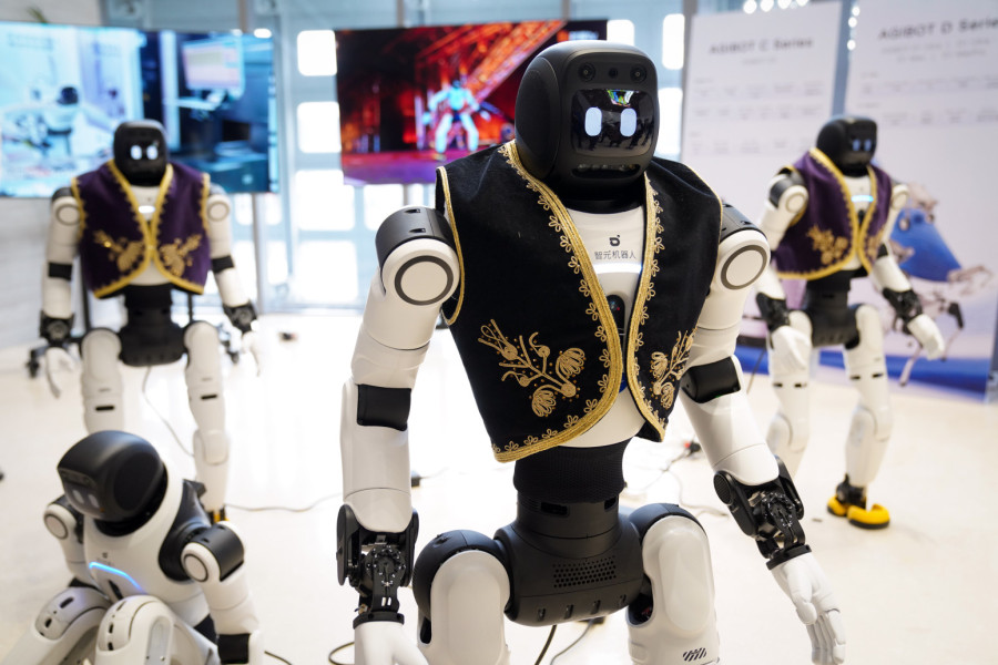 Robots talk, play… Vučić at the AGIBOT presentation: This is a bit frightening, actually PHOTO/VIDEO