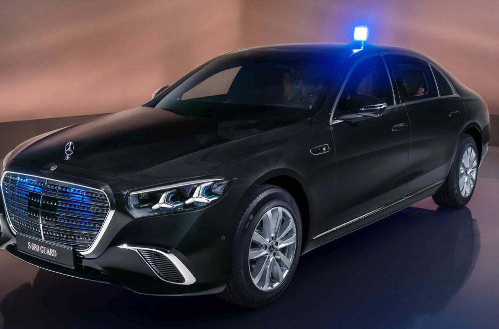 Novi blindirani Mercedes S klase V12 primiće metak umesto vas FOTO