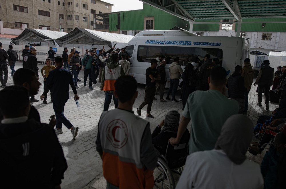 "Prozor nade" za Gazu: Prvi Palestinci evakuisani preko prelaza Rafa