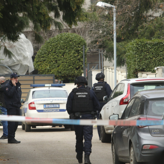 Optužnice za napad na kuću Zdravka Čolića: Dvojici preti zatvor, treći pušten iz pritvora