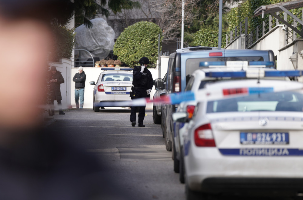 Čola nije bio meta? Novi detalji nakon bombe bačene na kuću pevača: "Popucala su sva stakla" VIDEO