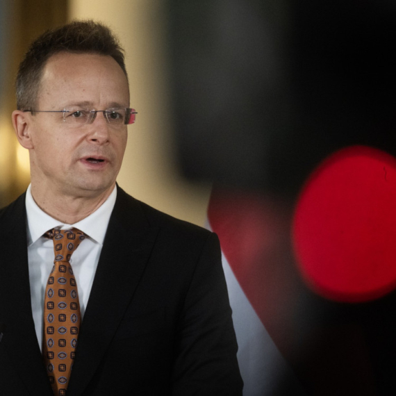 Sijarto: Brisel blokira jeftinu rusku energiju iz ideoloških razloga