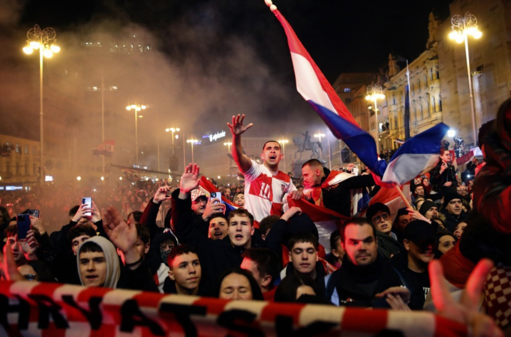 Sramne scene u Hrvatskoj; Plenković: Vlada u skladu sa zakonom preuzela organizaciju dočeka rukometaša