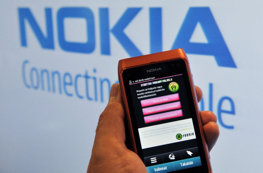 Legendarni Nokia telefon ponovo oživljen VIDEO