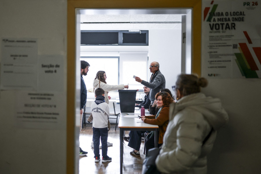 Portugalci izašli na izbore uprkos ekstremnim vremenskim uslovima FOTO/VIDEO