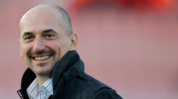 "Ne plaćaju igrače, a šta je sa onih 80 ljudi zaposlenih na stadionu?"