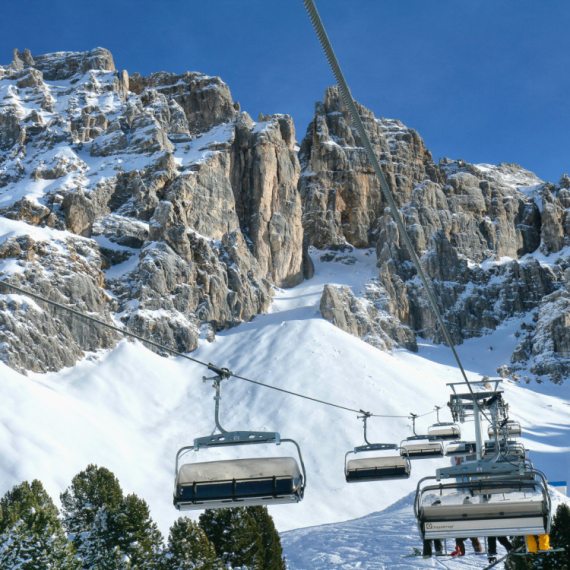 Zimska bajka za elitu: Skijanje u Italiji postaje pravi luksuz; Evo koliko je novca potrebno