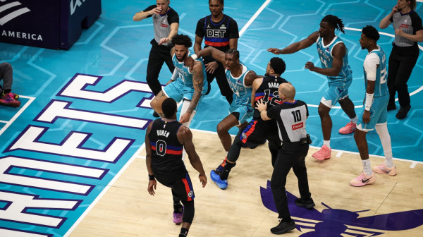 Burno veče u NBA – sevale pesnice! VIDEO