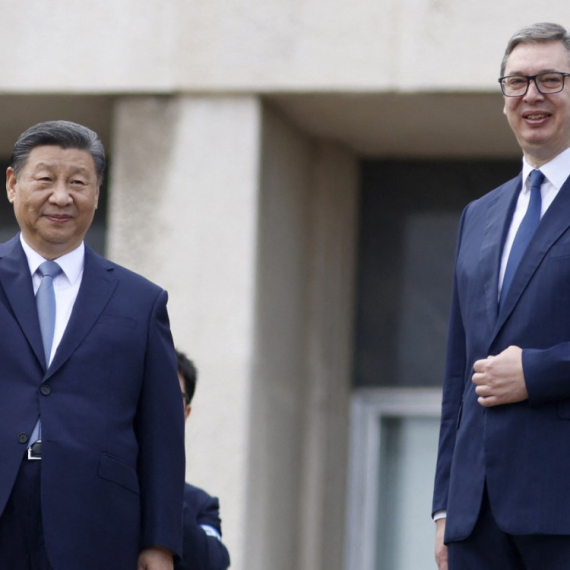 Vučić povodom kineske Nove godine: Neka naši odnosi napreduju "brzinom konja u galopu"