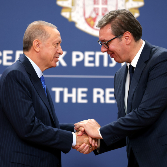 Vučić razgovarao sa Erdoganom: "Čestitao sam mu rođendan i poželeo mnogo uspeha; Očekujem ga uskoro u Srbiji"
