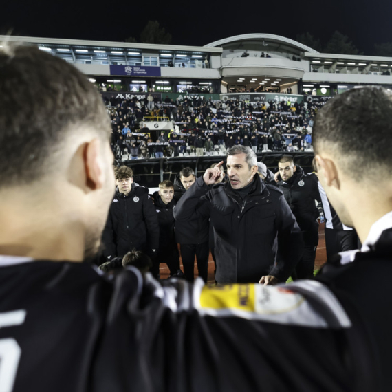 "Partizan je sateran uza zid"