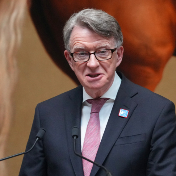 Piter Mandelson pušten na slobodu uz kauciju
