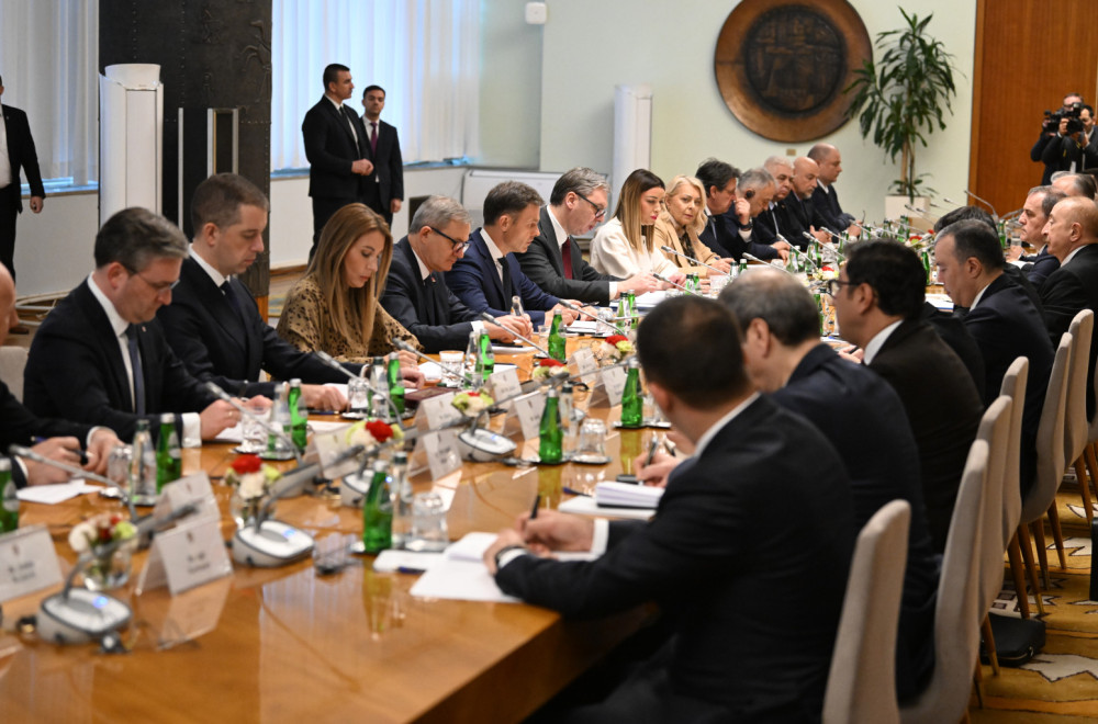 Vučić: Uskoro direktan let Beograd-Baku; Azerbejdžan će pomoći u gradnji gasne elektrane