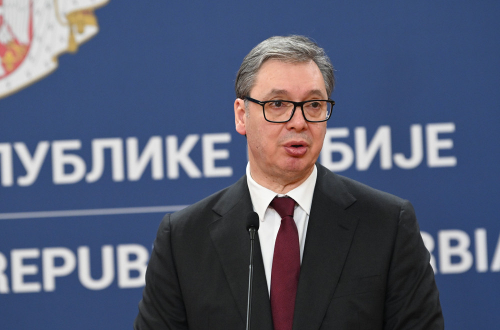 Slobodna Bosna godinama napada Vučića, a sad ga hvale; Avion Er Srbije evakuisao državljane BiH iz Izraela