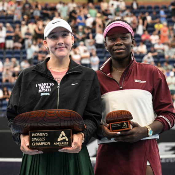 Andrejeva i Mboko kao Azarenka i Voznijacki