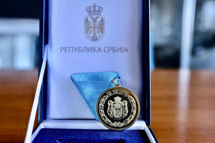 Zlatna medalja za zasluge: Kancelariji za IT i eUpravu uručeno odlikovanje povodom Dana državnosti