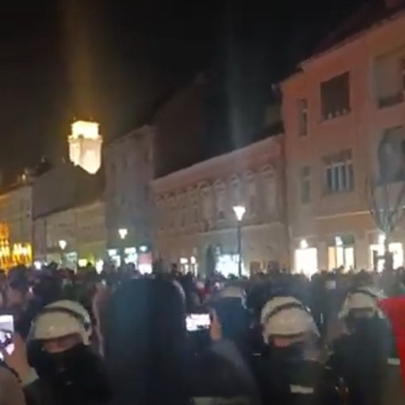 Reakcije na napad blokadera na Maticu srpsku: "Samo se u Srbiji očekuje da će 'studenti' da povedu državu"
