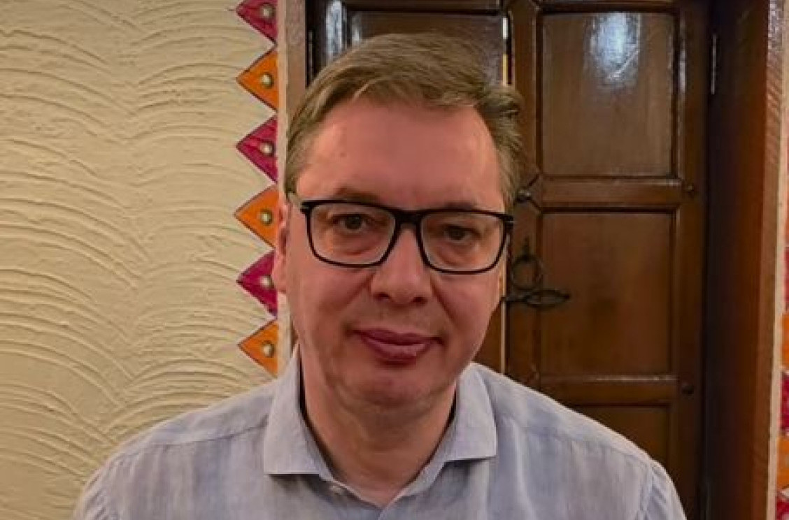 Vučić u Indiji: "Rekli su da je ovo specijalitet, sve je ljuto; Bavićemo se budućnošću Srbije" VIDEO