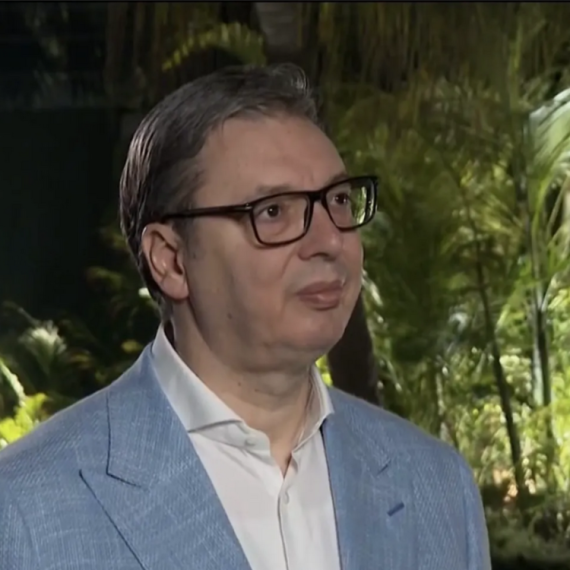 Vučić iz Nju Delhija: Do kraja godine stiže treći superkompjuter u Kragujevac; Prepoznali smo važnost AI