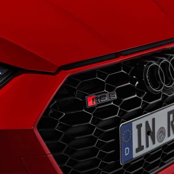 Audi je hteo da zagolica maštu fanova, ali novi RS5 je već osvanuo na internetu FOTO