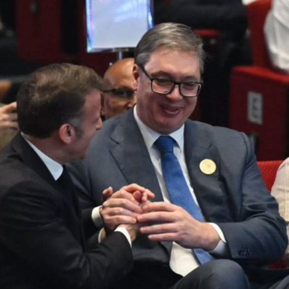 Vučić sa Makronom na otvaranju Samita o veštačkoj inteligenciji FOTO/VIDEO