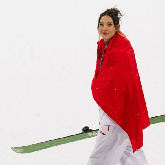 "Izdajica" ili inspiracija? Kako je olimpijka podelila Ameriku