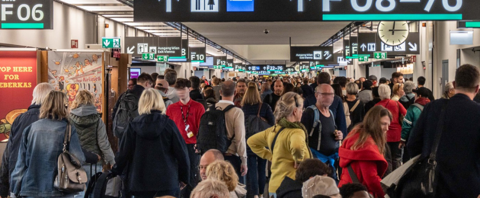 Letovi za Srbiju opet pomereni: Potpuni kolaps na aerodromu u Beču FOTO