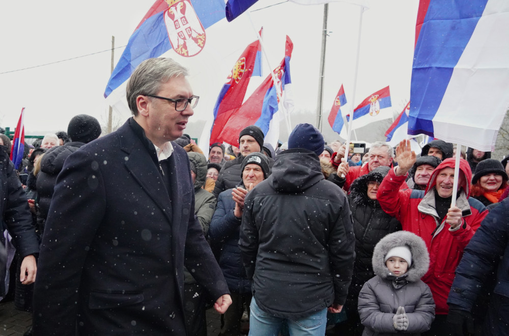 Vučić se oglasio: "Radom, marljivošću i ljubavlju prema Srbiji pobedili smo siledžije i njihovo nasilje" FOTO