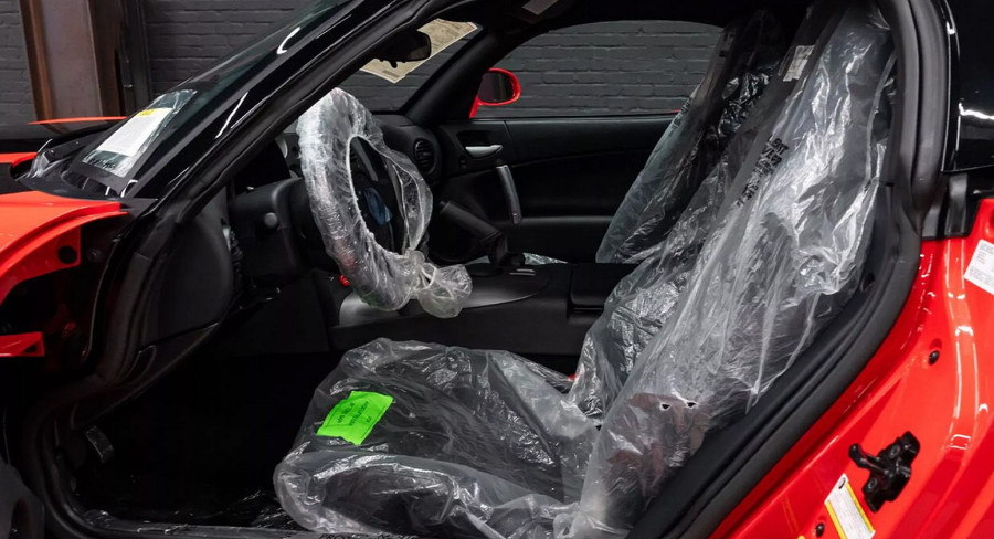 Star 17 godina – a nov! Dodge Viper i dalje u fabričkom najlonu, prešao samo 24 km FOTO